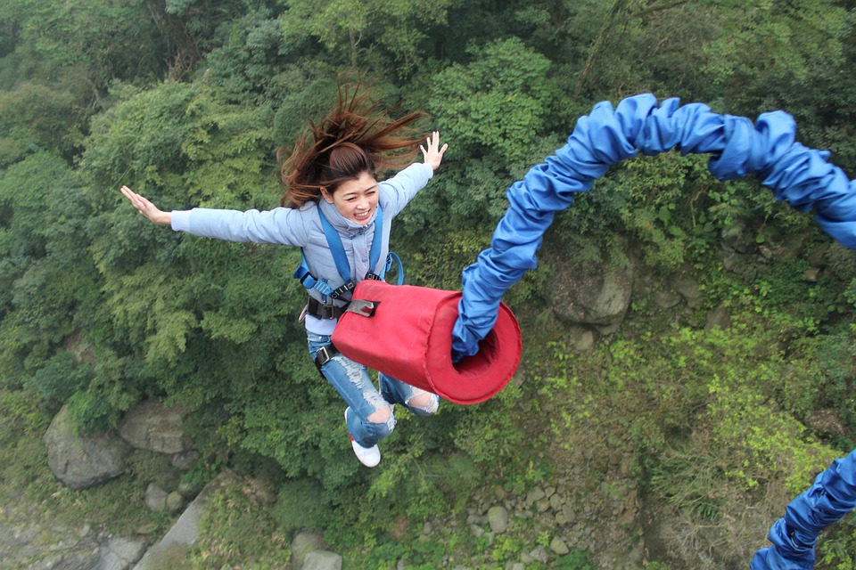 extreme sports-bungee jump